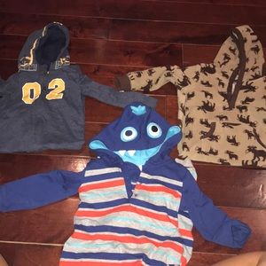 3 baby boy body suits